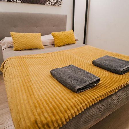 Lujoso Y Amplio Apartamento Con Parking Incluido León Kültér fotó